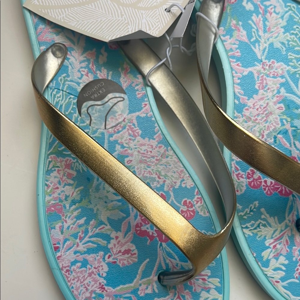 Pappagallo Floral Blue Flip Flops - Picture 2 of 5